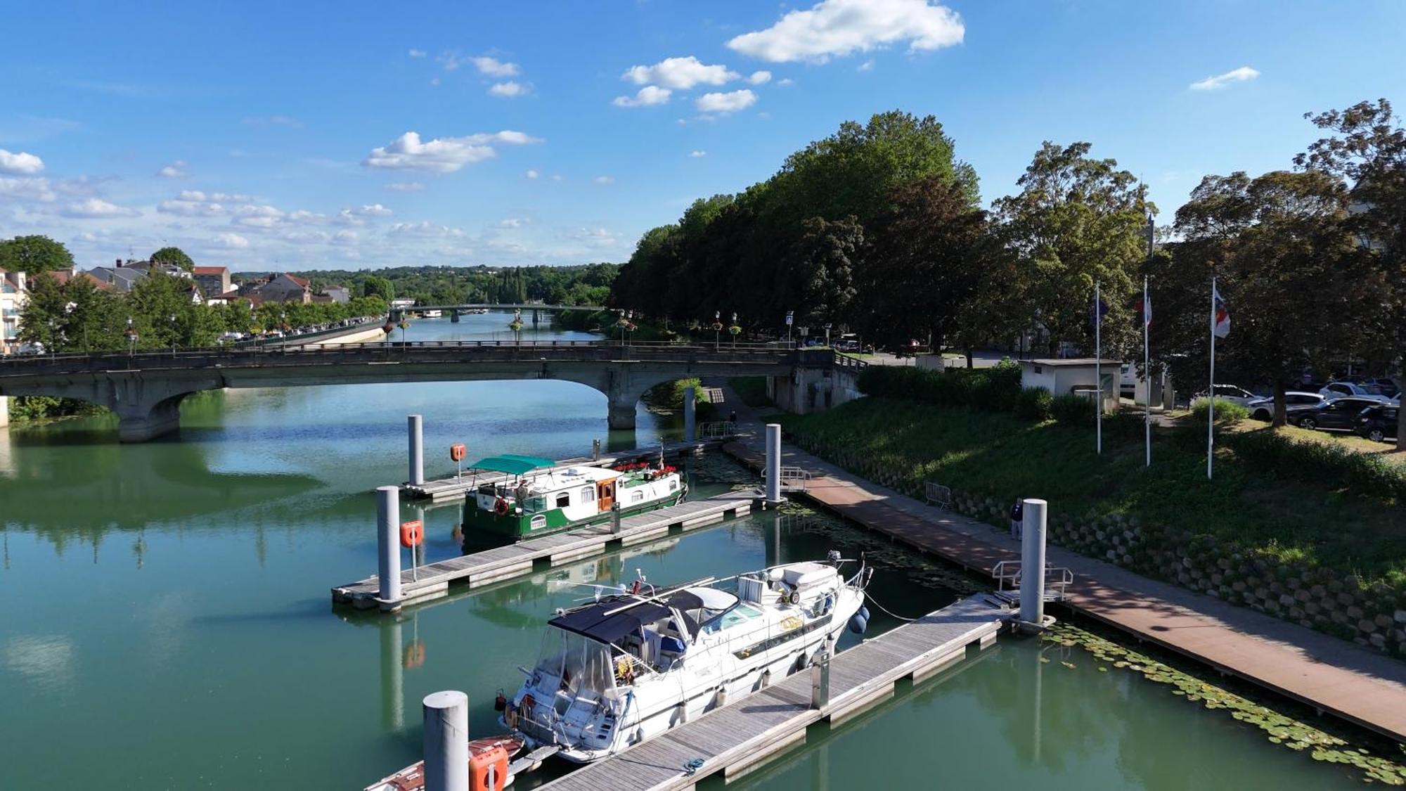 Spicy - Sejour Insolite Sur La Marne Meaux Dış mekan fotoğraf